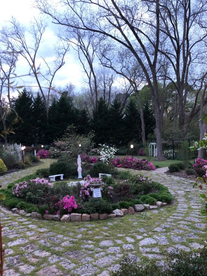 그린즈버러 Highgate Estate & Gardens B&B 외부 사진